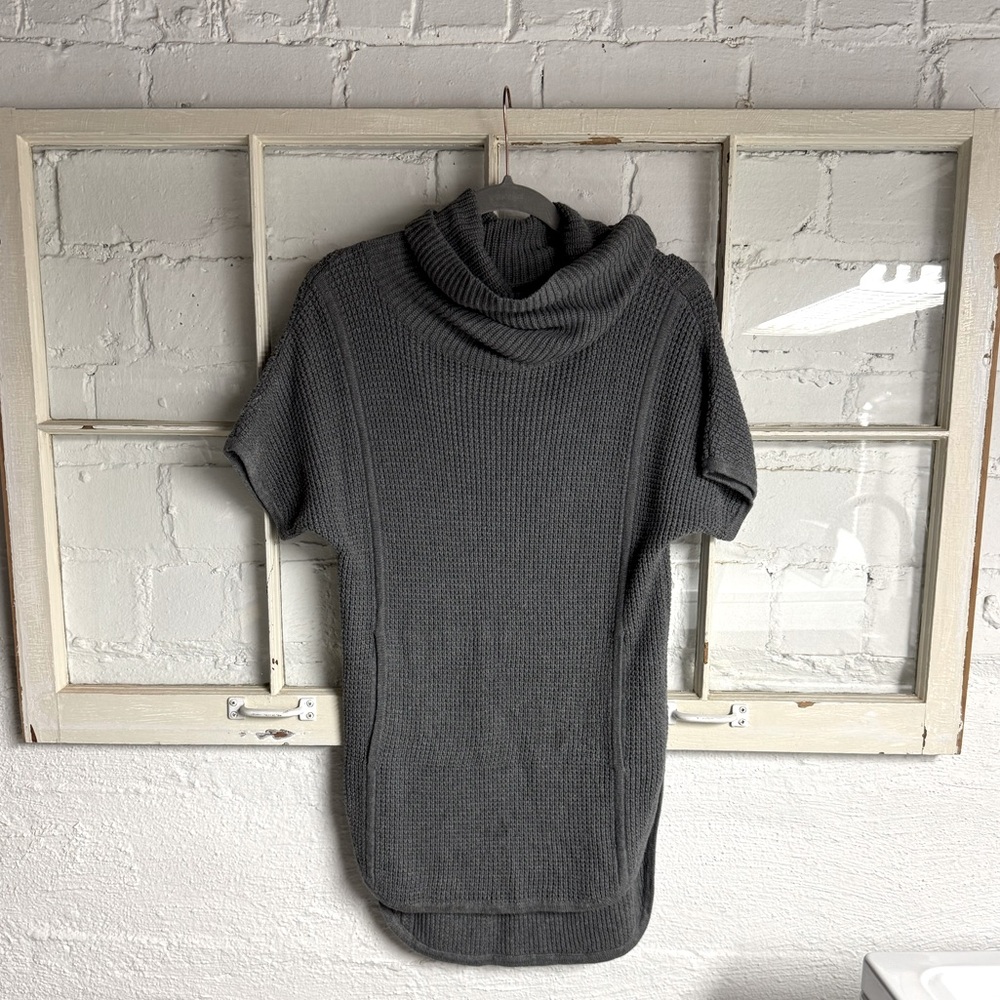 UGG | Gray Shelby Short Sleeve Sweater Dress | S